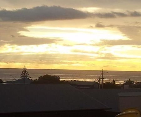 Christies Beach Hotel Clarendon Exteriér fotografie